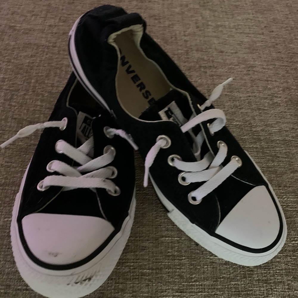 Women’s converse 🖤🤍